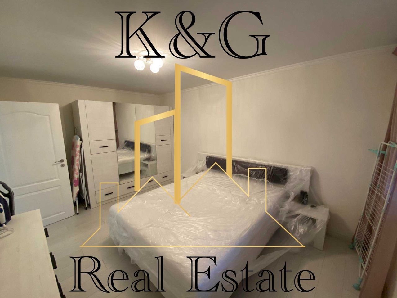 Продава се Тристаен апартамент в Разград, Васил Левски - 98 кв.м за 1582 €/кв.м - Снимка #3