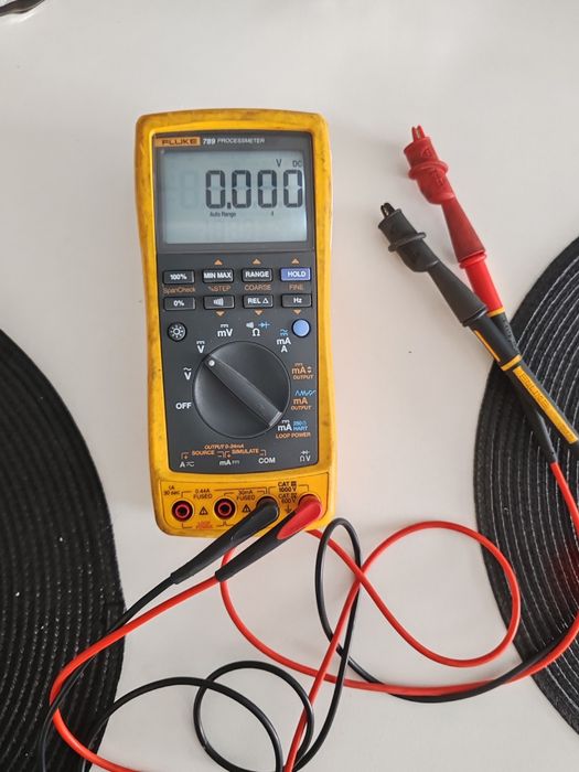 Продам Fluke 789