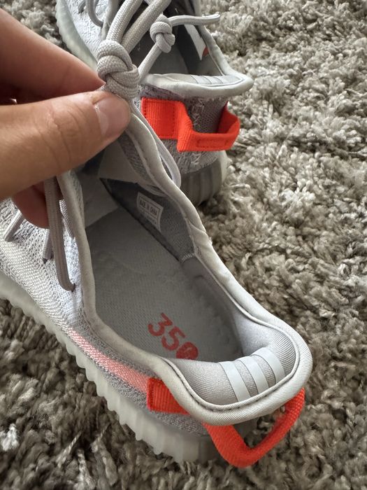 yeezy 350 v2 marime 43