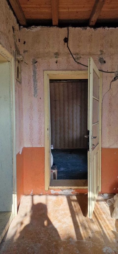 Продава се Къща в Дулово - 780 кв.м за 79 €/кв.м - Снимка #18
