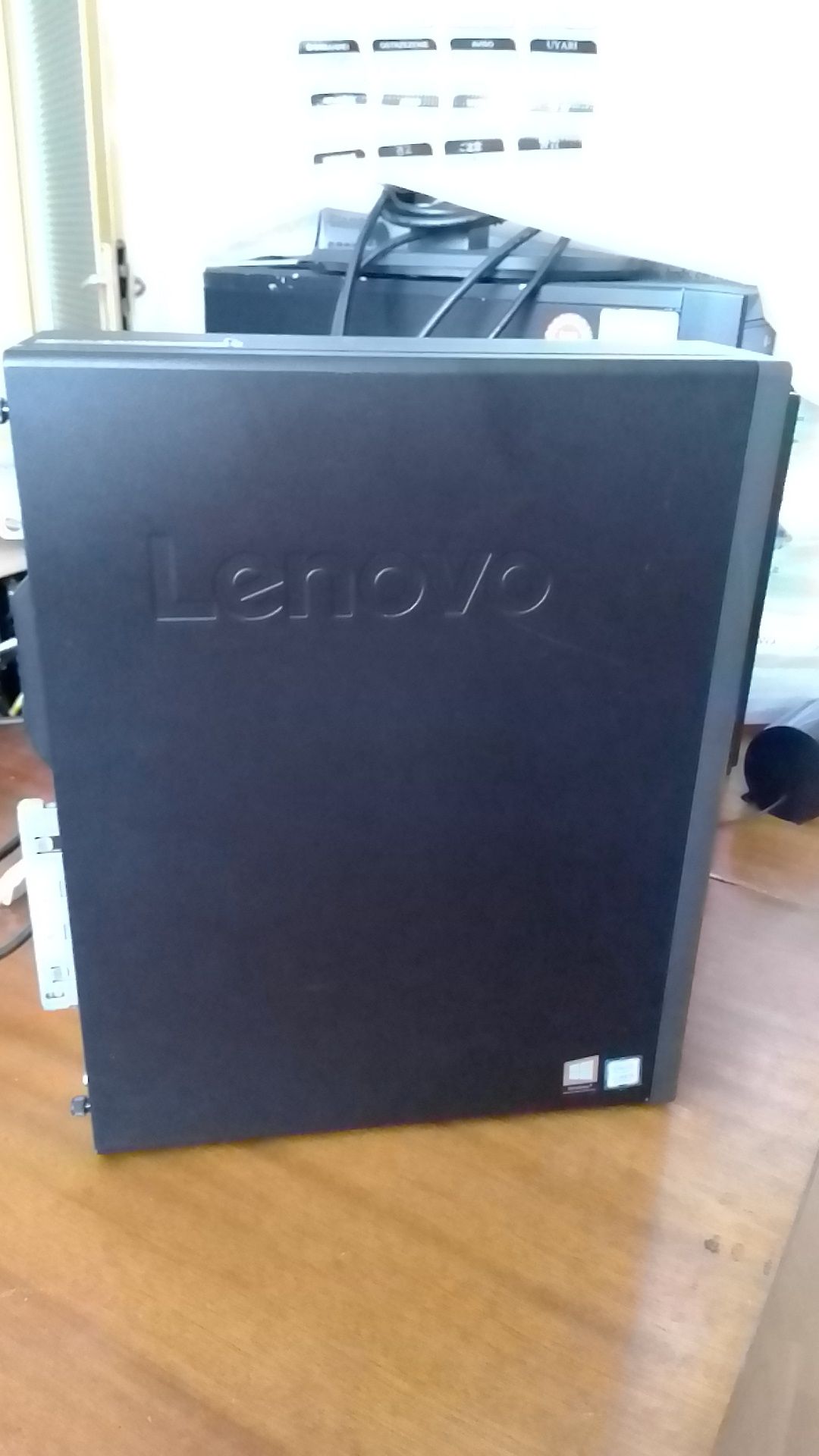 Lenovo M720s i5 8500, 16gb ram, ssd 512gb, hdd 250gb, WiFi  BT