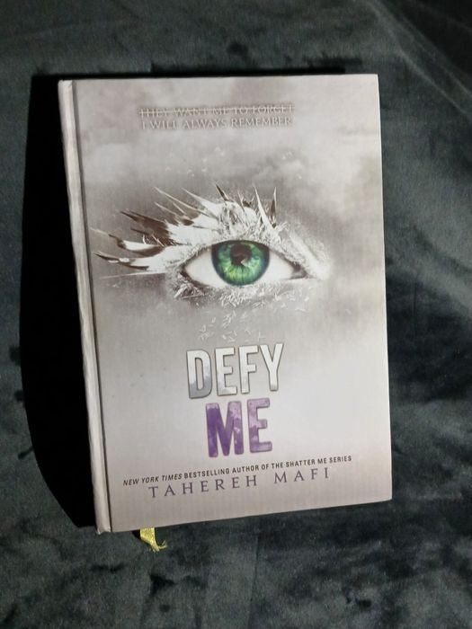 Defy Me — Tahereh Mafi