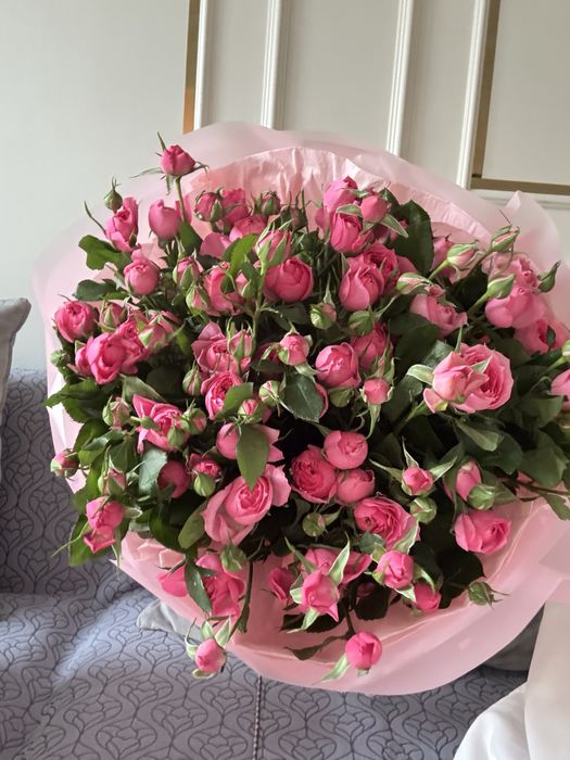 Букет цветов спрей розы