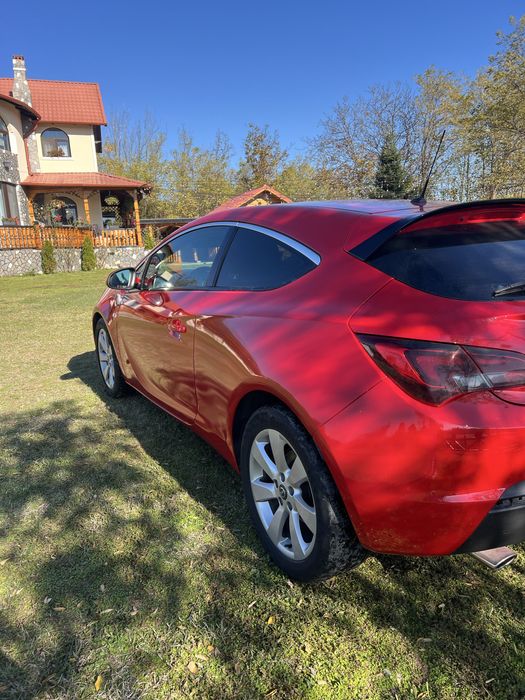 Opel Astra GTC 2014