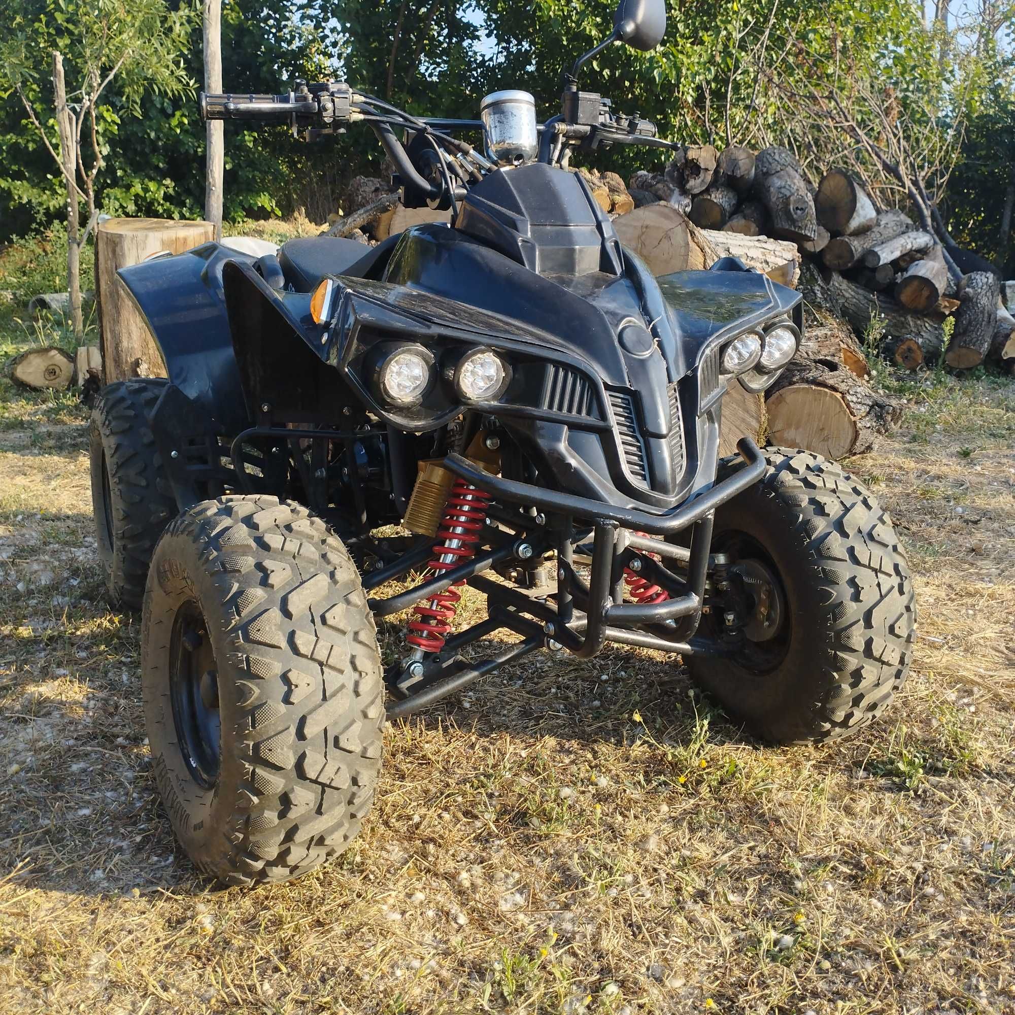 Продавам Атв 200.