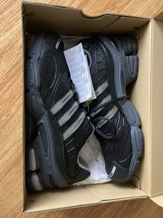 Оригинални унисекс маратонки Adidas Ozweego Pro
