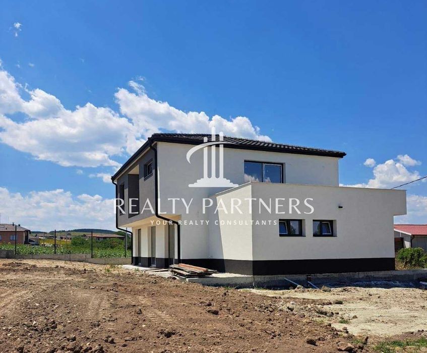 Продава къща – с. Хераково, обл. София