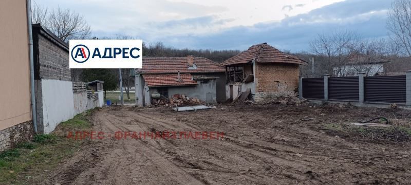 Къща в Плевен, област-с.Къртожабене площ 65 цена 58000