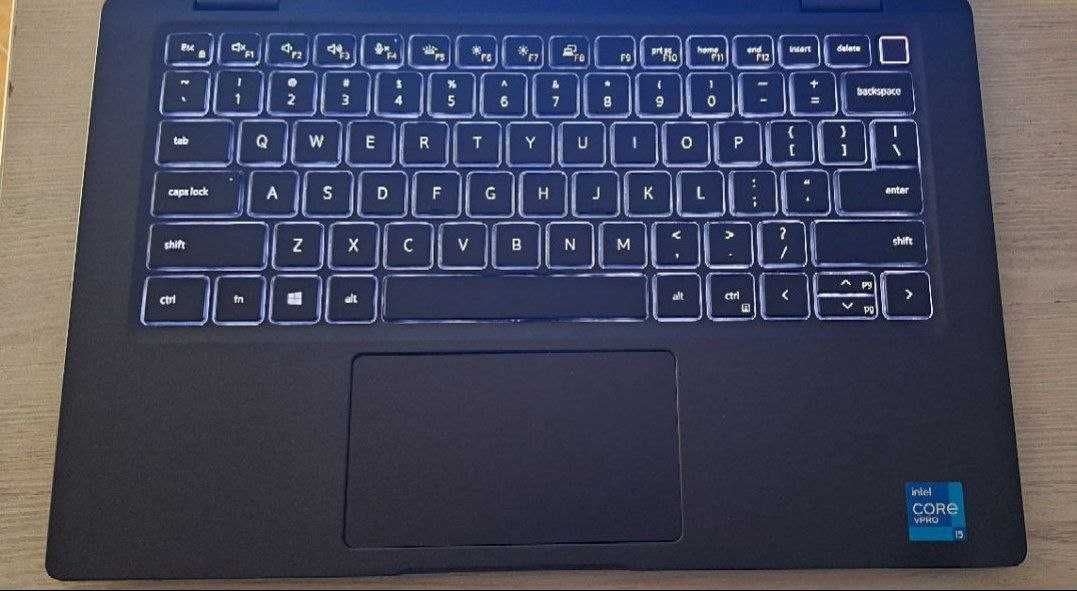 DELL Carbon Latitude 7320 FullHD 13.3 ips Core i5-1145G7 8GB/256GB
