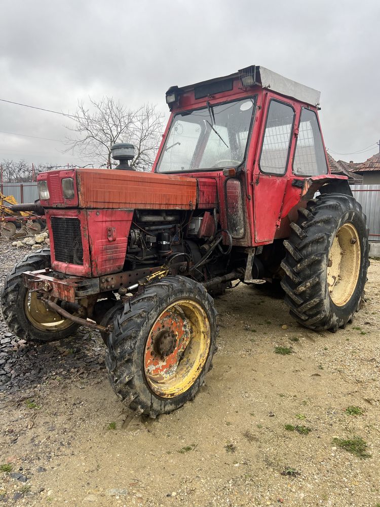 Vând tractor forestier 651