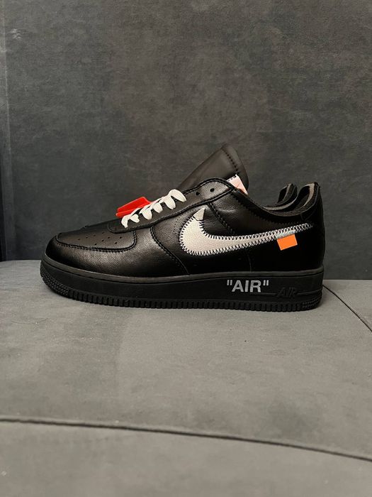 Nike air force 1 off white moma