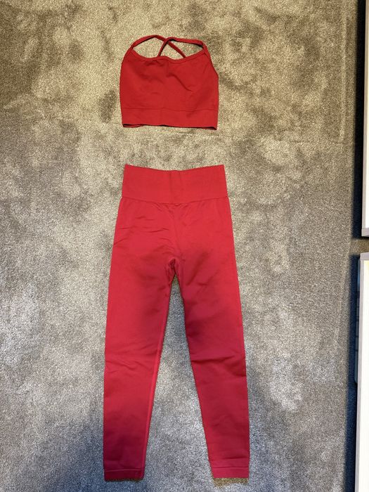 Дамски спортен екип