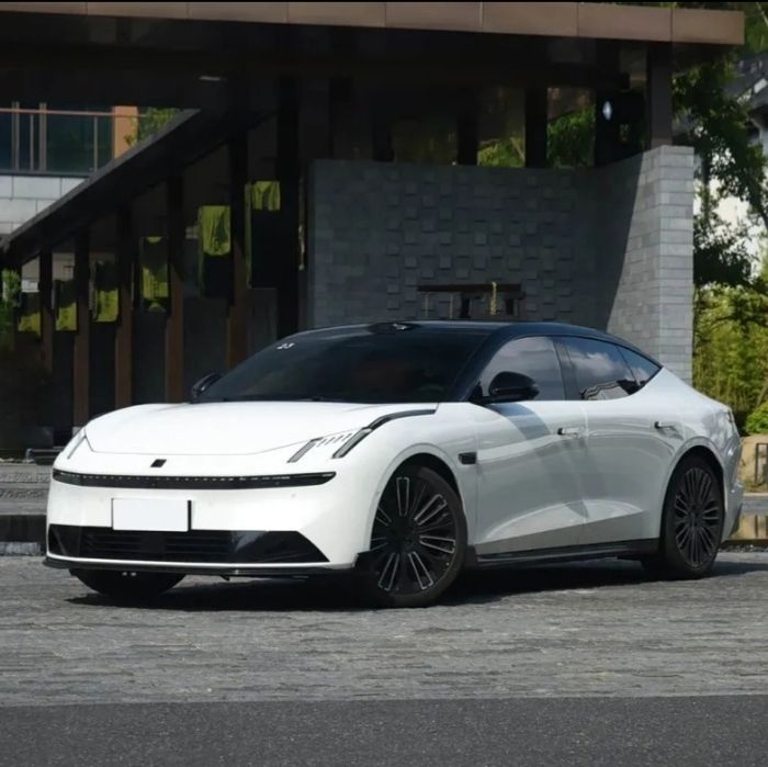 Под заказ Lynk & Co 10 EM-P 240 Four-Wheel Drive (4WD)