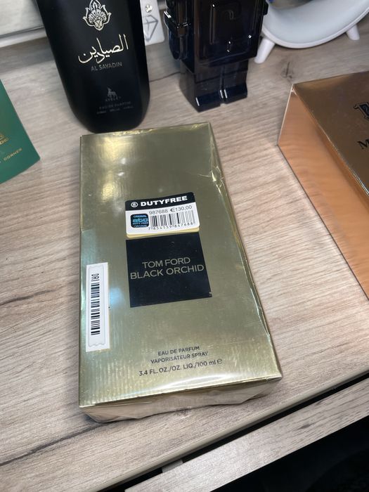 Vând parfumuri calarasi