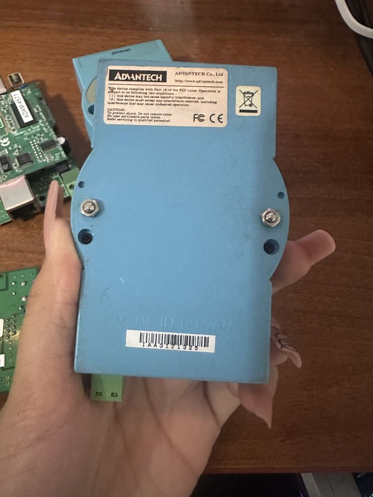 Advantech ADAM-4571 преобразователь Ethernet в RS-232/422/485