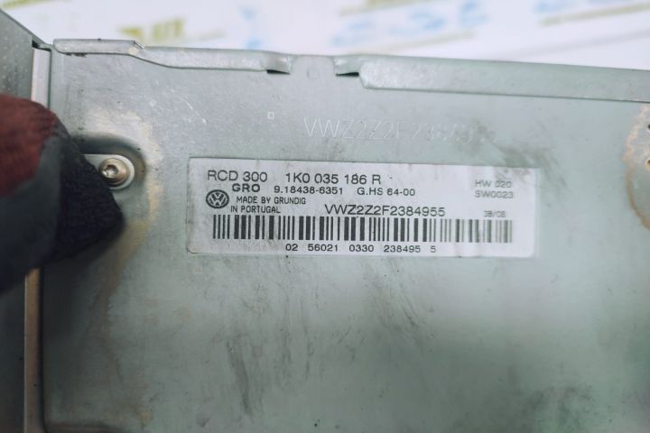Audio cd radio player 1k0035186r Volkswagen VW Passat B6  [din 2005 pana  2010] seria
