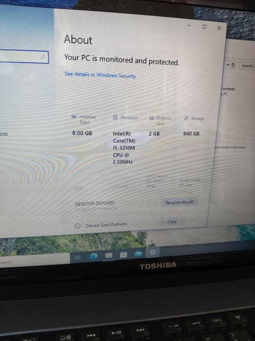 Toshiba SATELLITE L855-11T gaming