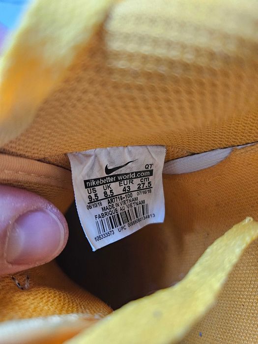 Nike Air Force 1 - Utility Yellow - EU 43