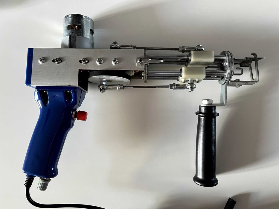 Електрически пистолет за тъфтинг на килими