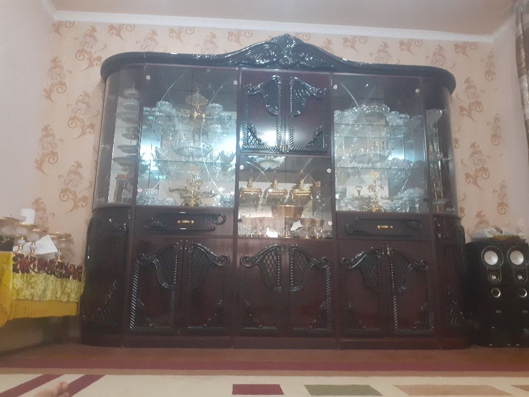 Сервант сатылады