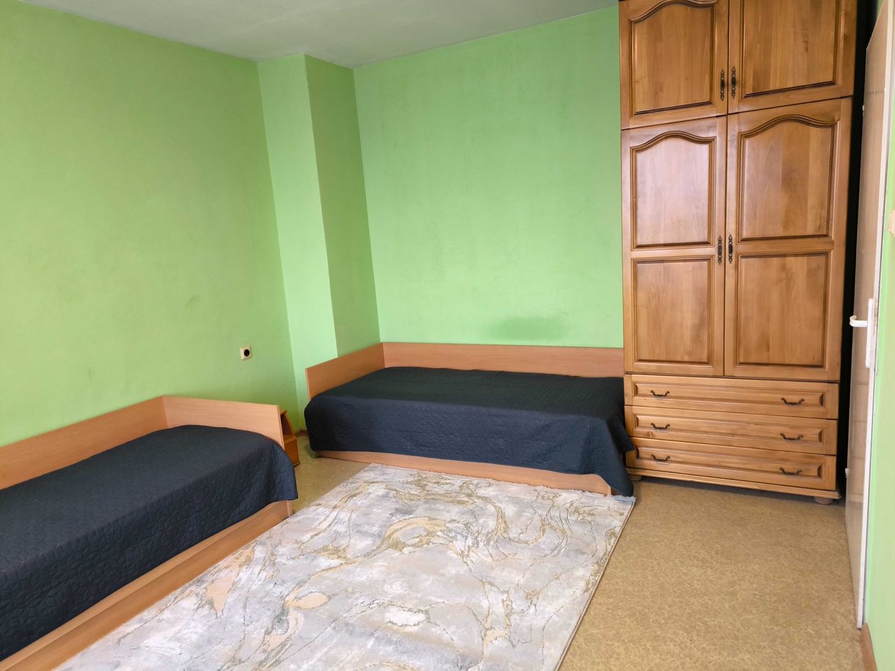 Дава се под наем Тристаен апартамент в Пловдив, Каменица 1 - 100 кв.м за 484.5 € - Снимка #13