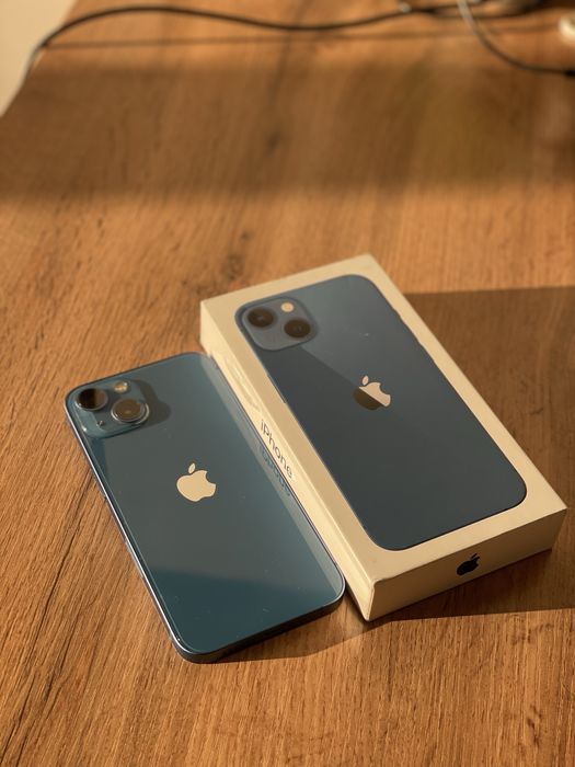 iPhone 13 в отличном состоянии