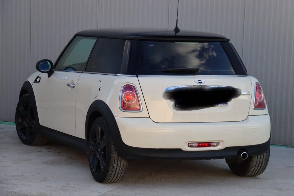 Mini Coper ONE 1.6 Benzină | 180.000 km | Dotări Premium | Întretinută