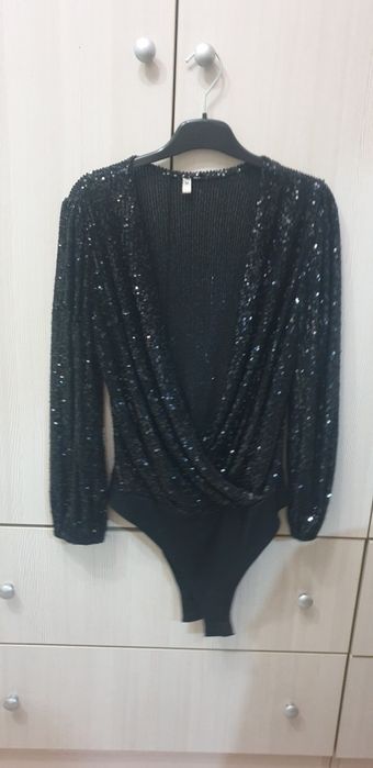 Боди с пайетками