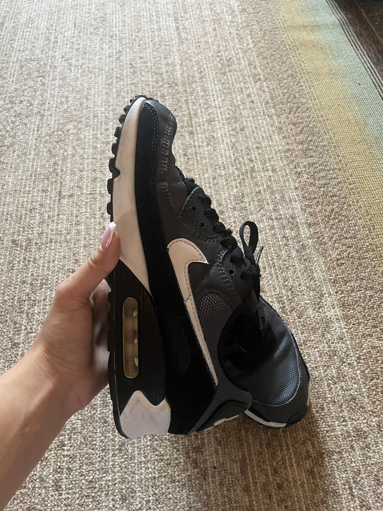 Nike Air Max 90