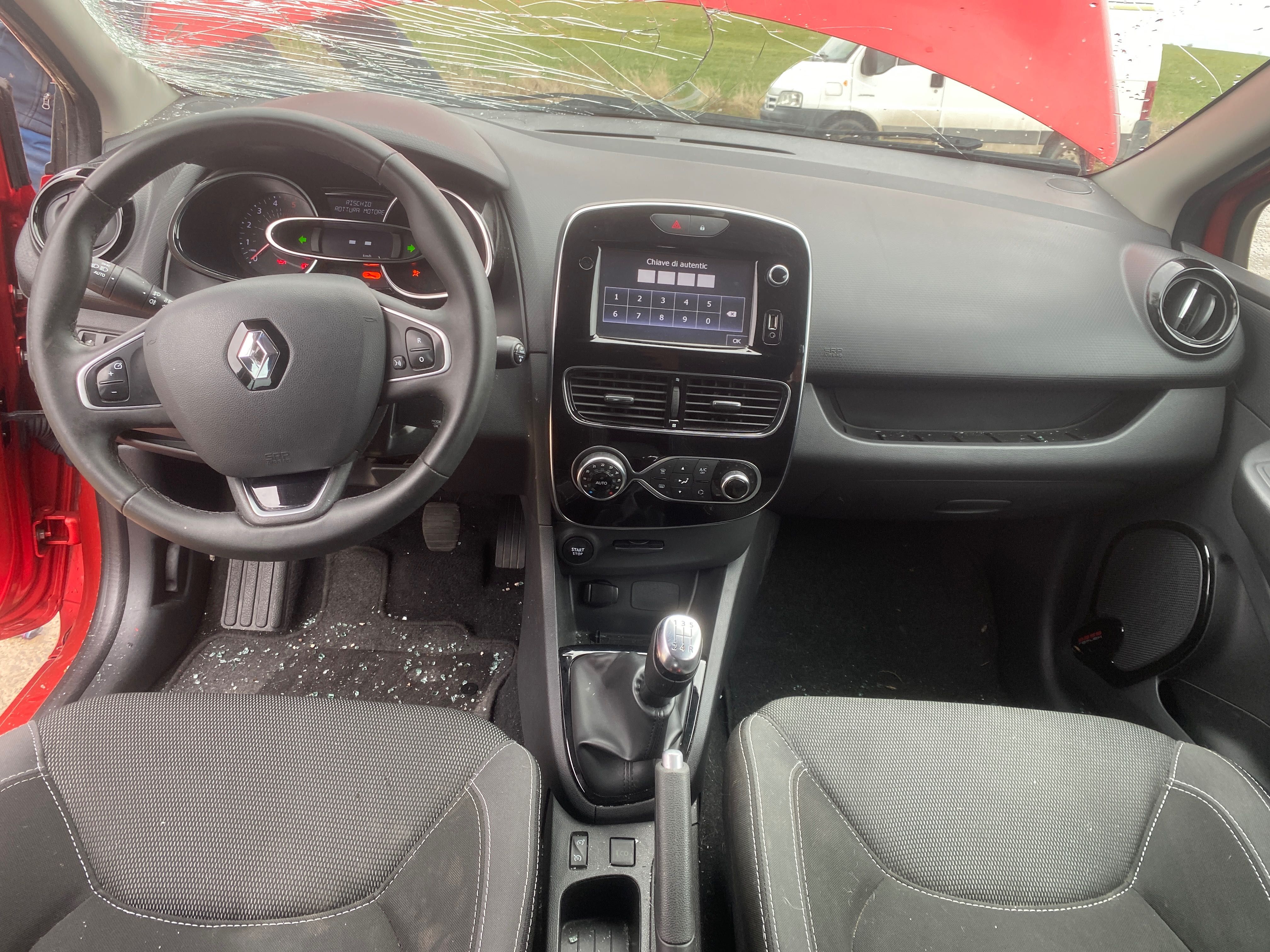 Renault Clio Estate 1.5 DCI, 90 кс., 5 ск., 87000 km, двигател K9K638