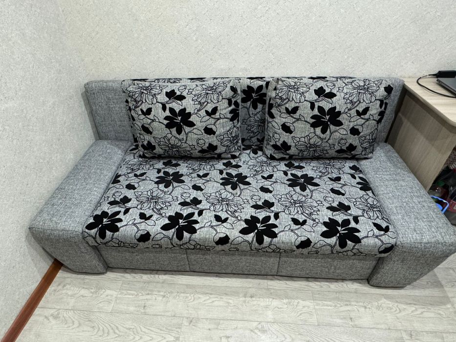 Продам диван раскладной