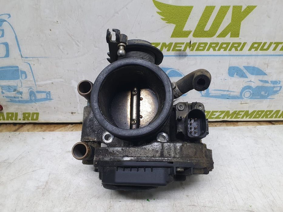 Clapeta de acceleratie 1.6 1.8 benzina ADP AHL 058133063h Volkswagen