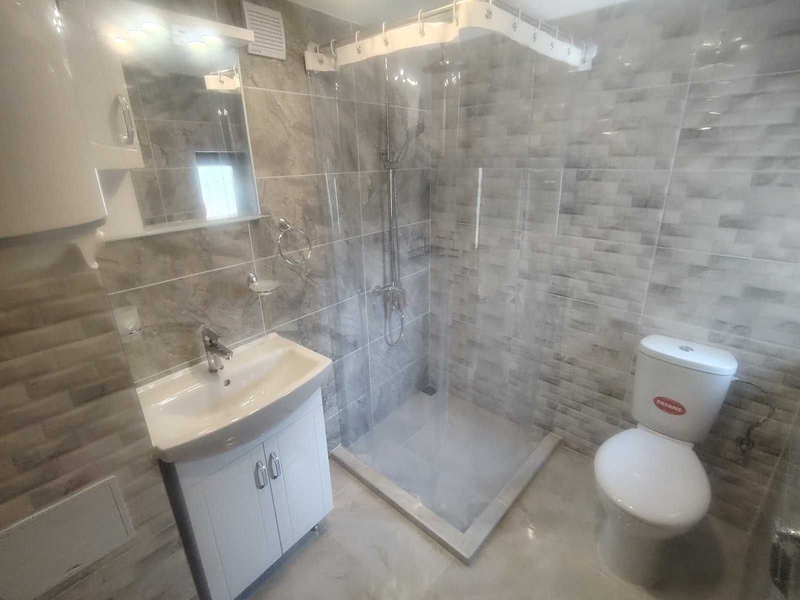 Реновирана къща, 80 кв.м, 760 кв.м. двор, на 55 км. от София