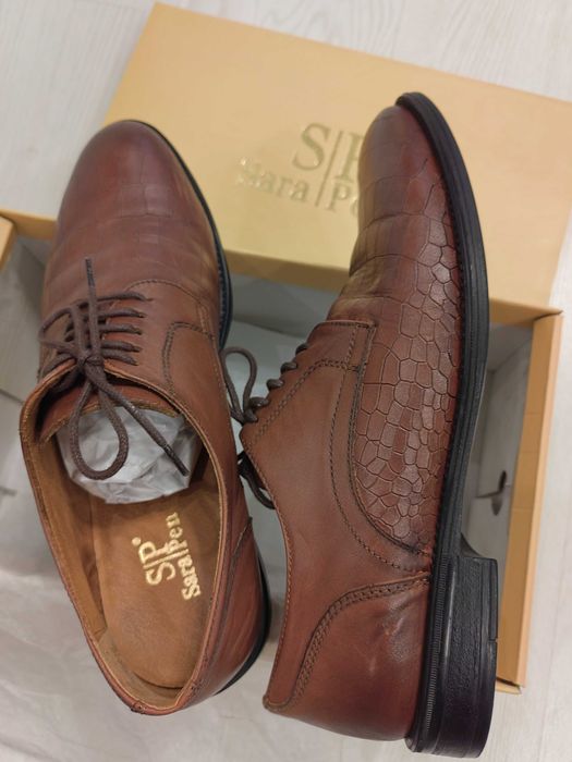 Стилен мъжки костюм Apolon Collection №44/и Мъжки обувки Sara Pen №42/