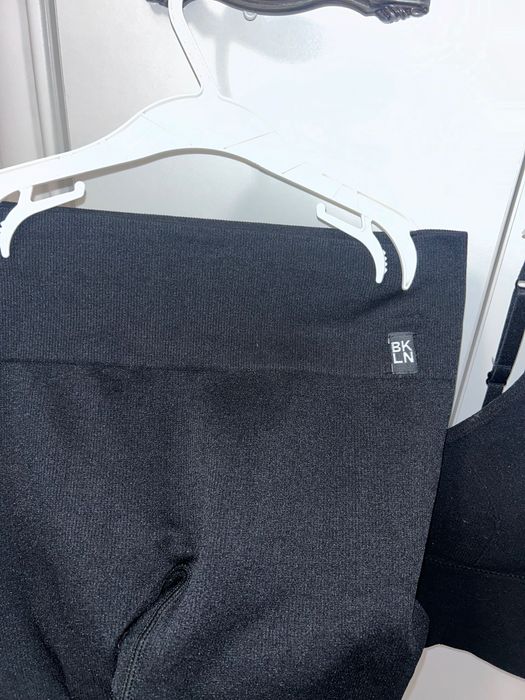 Compleu Bustiera și pantaloni scurti