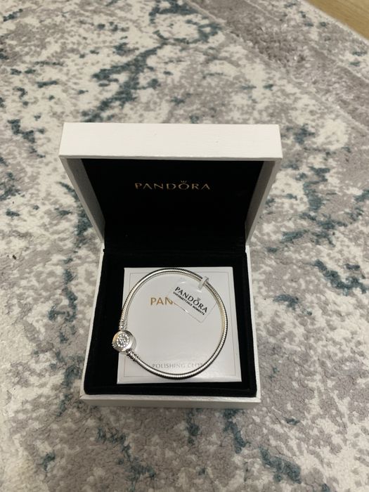 Продаю браслет PANDORA