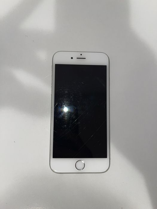 Iphone 6s stare aproape ca nou