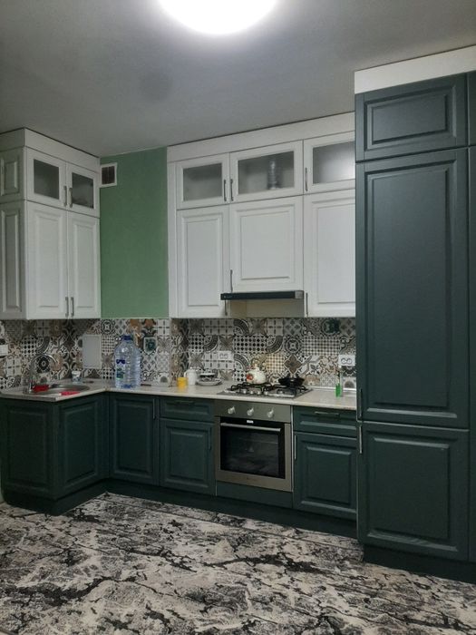 3xonali Uy ijaraga beriladii.parkent bozor dinastiya binosi