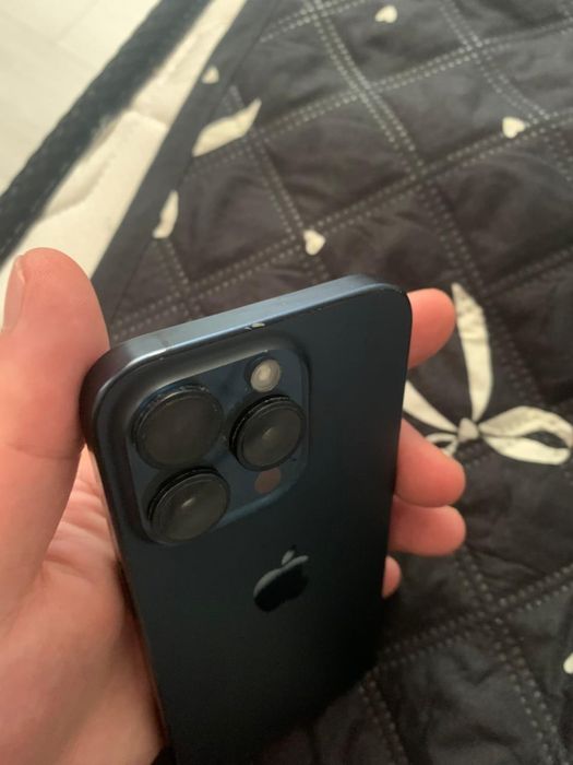 Iphone 15 pro  e sim залоченный под оператора verizon