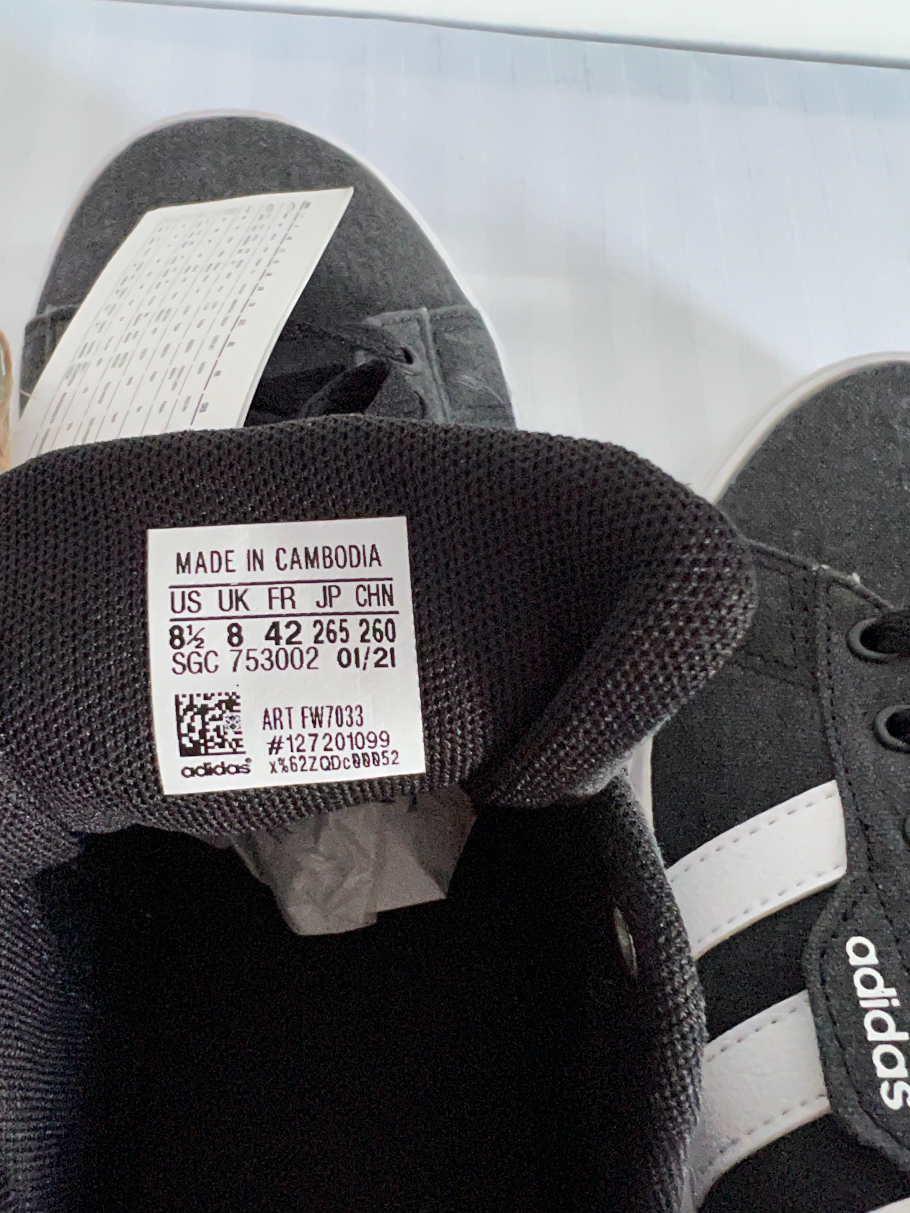 Adidas pantofi casual negrii noi cu eticheta marimea 42