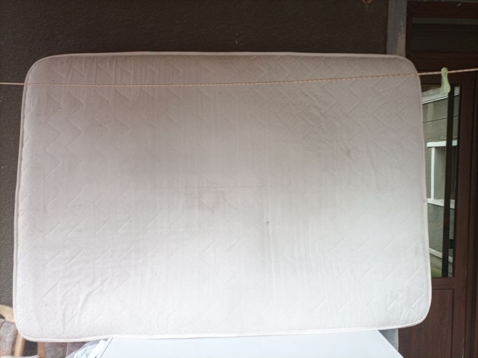 Vând salteaua Ortopedica 140x200