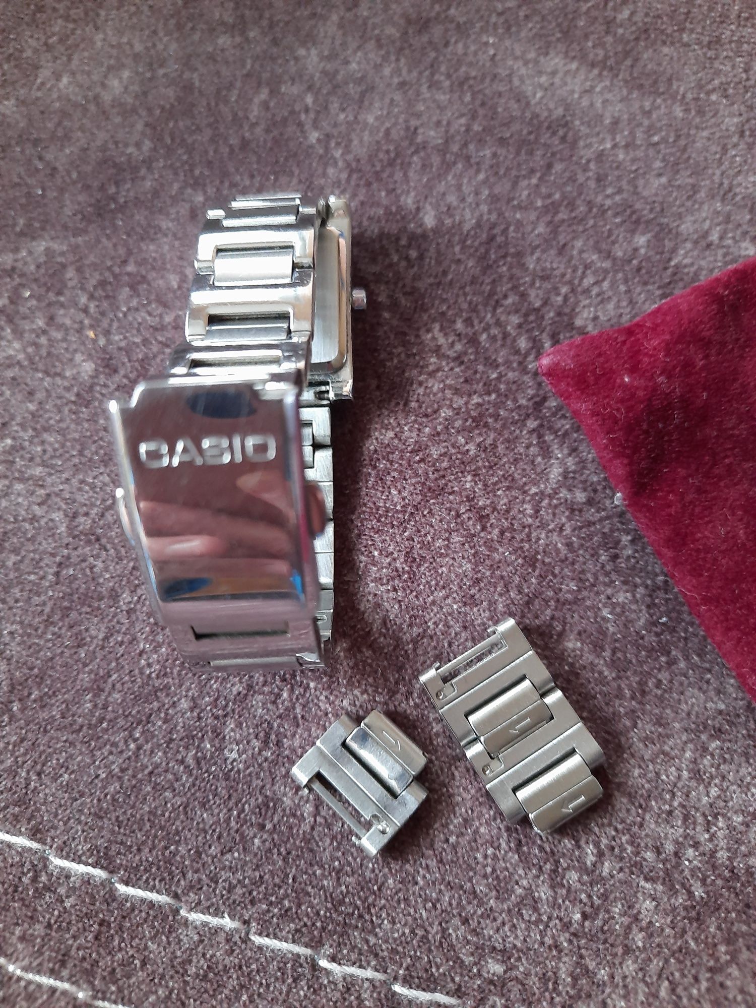 Дамски часовник Casio