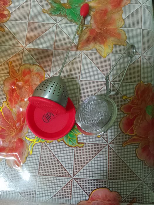 Ситечки для чая и подставка для курицы запекать в духовке