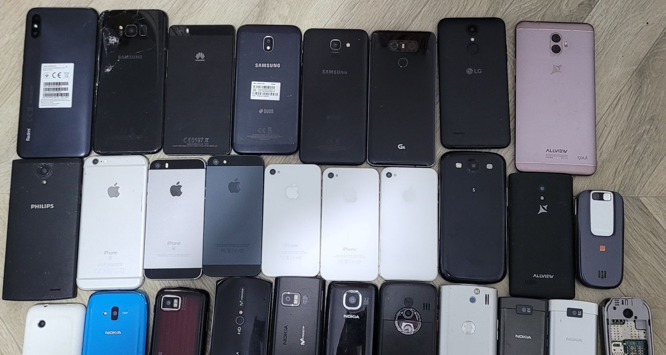 Lot 53 telefoane defecte Samsung, iphone, huawei, Nokia, htc, lg, Sony