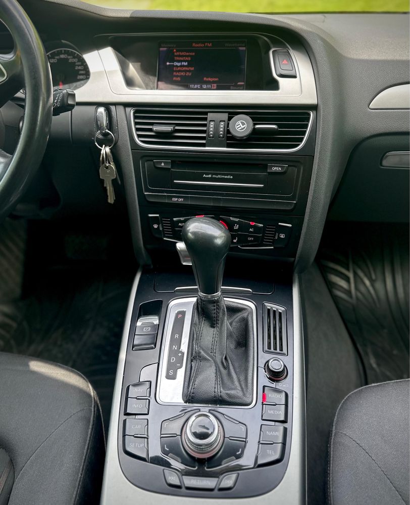 Vand Audi A4 B8 PROPRIETAR DIN 2016