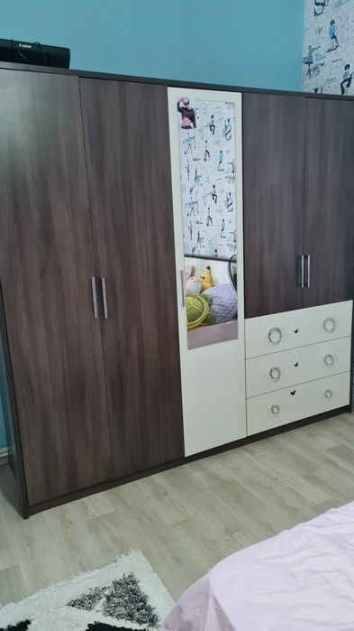 Спальний гарнитур