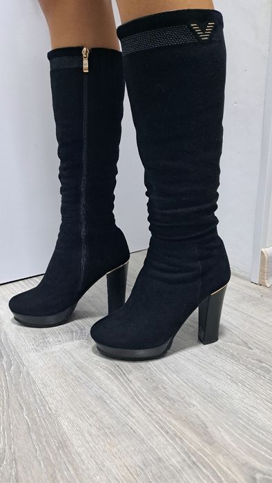 Зимние замшевые сапоги