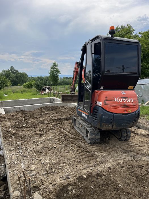 Execut lucrai cu miniexcavator și transport basculabil, inchiriez