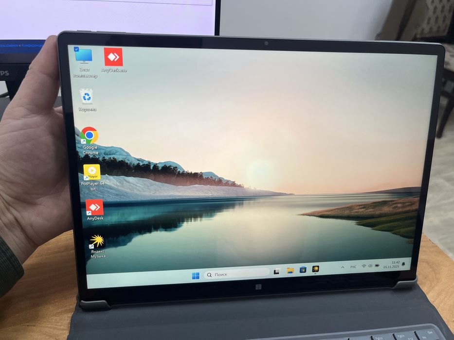 Продам ноутбук планшет Dere t30 pro