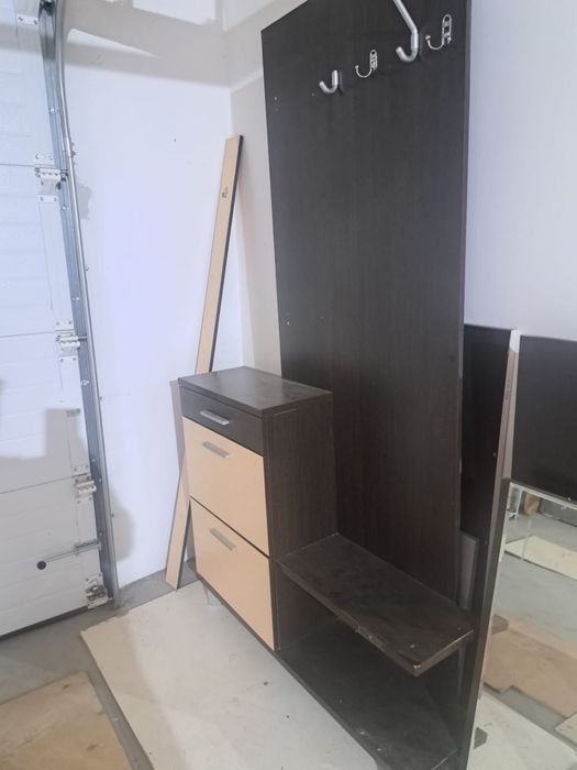 Вешалка-шкаф для прихожей